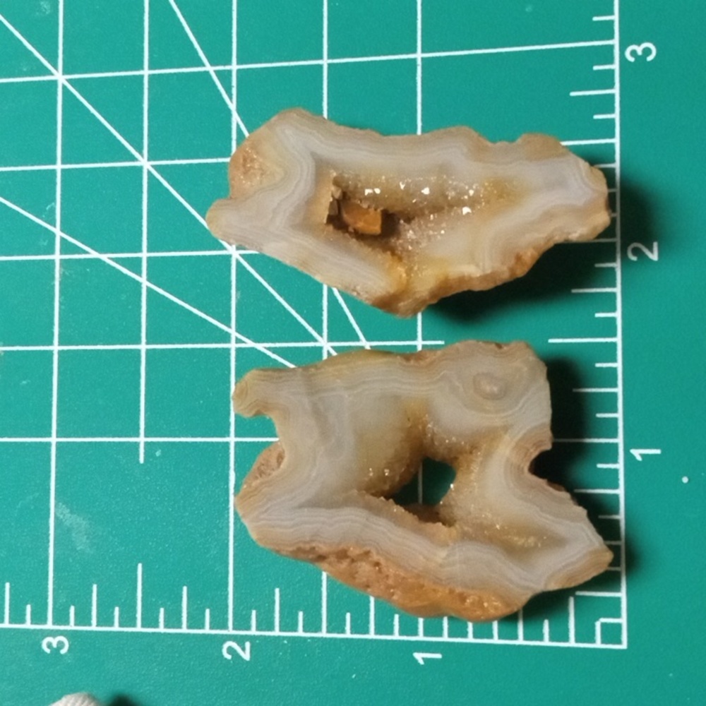 Agate Banded Rock - Picture 4 of 4